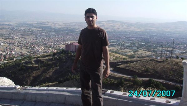 ozgur esen